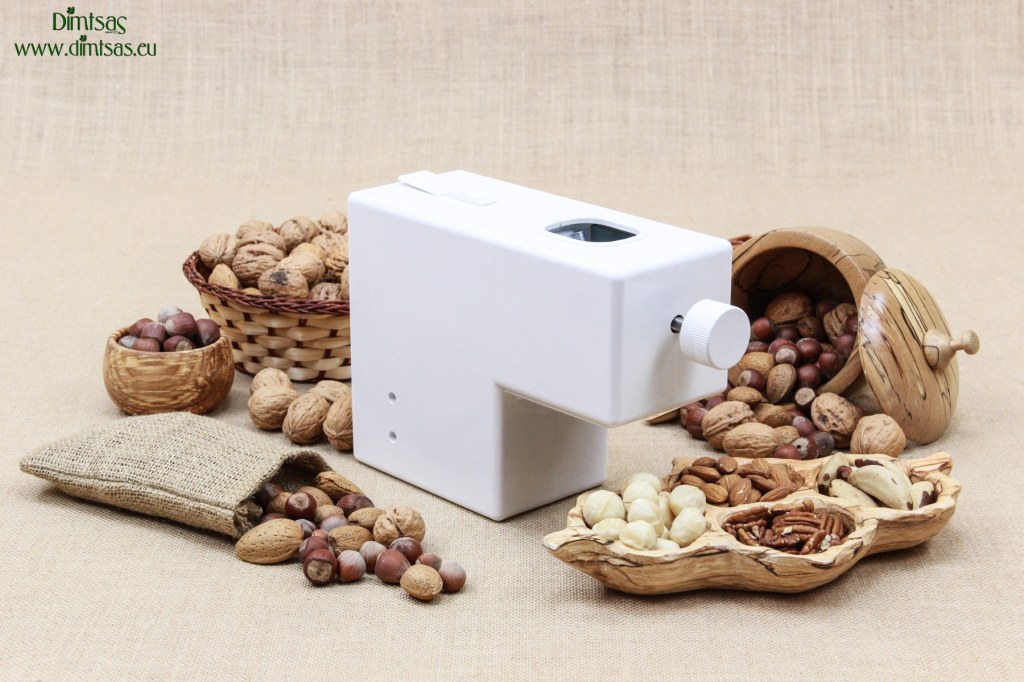 Picture of: Electric Nut Cracker Robito Almendra