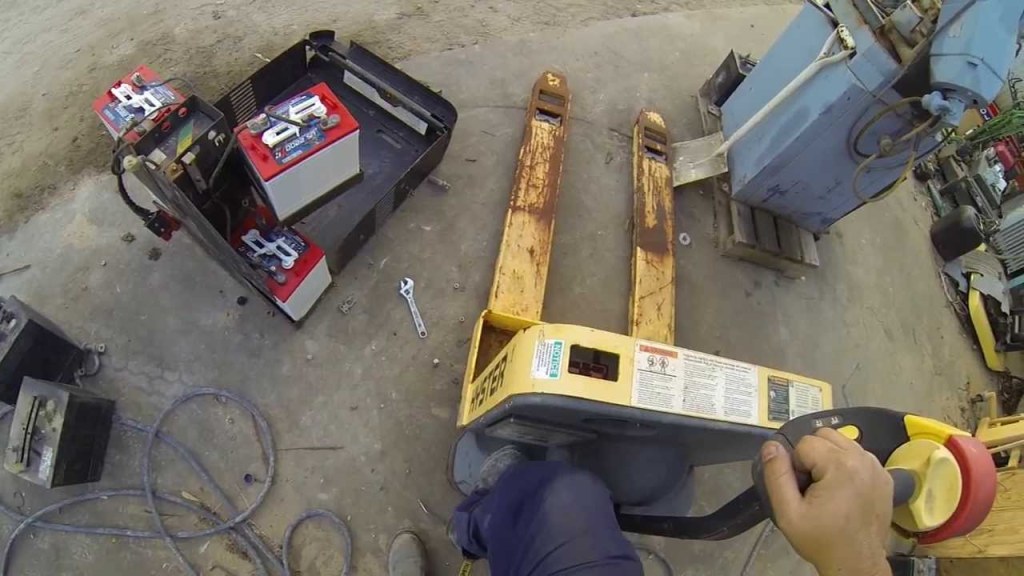 Picture of: Equipment Repair: Pallet Jack Batteries