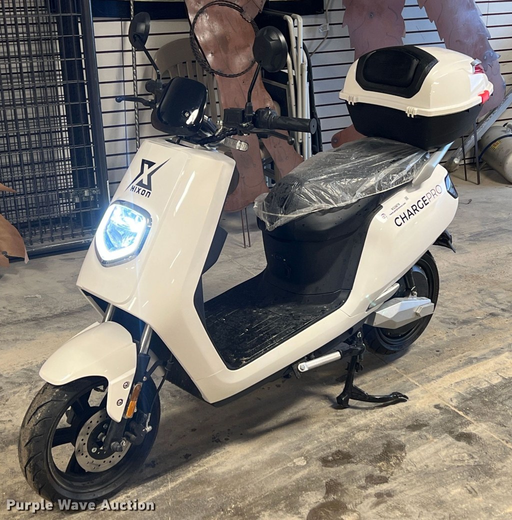 Picture of: Hixon ChargePro electric scooter in Carl Junction, MO  Item