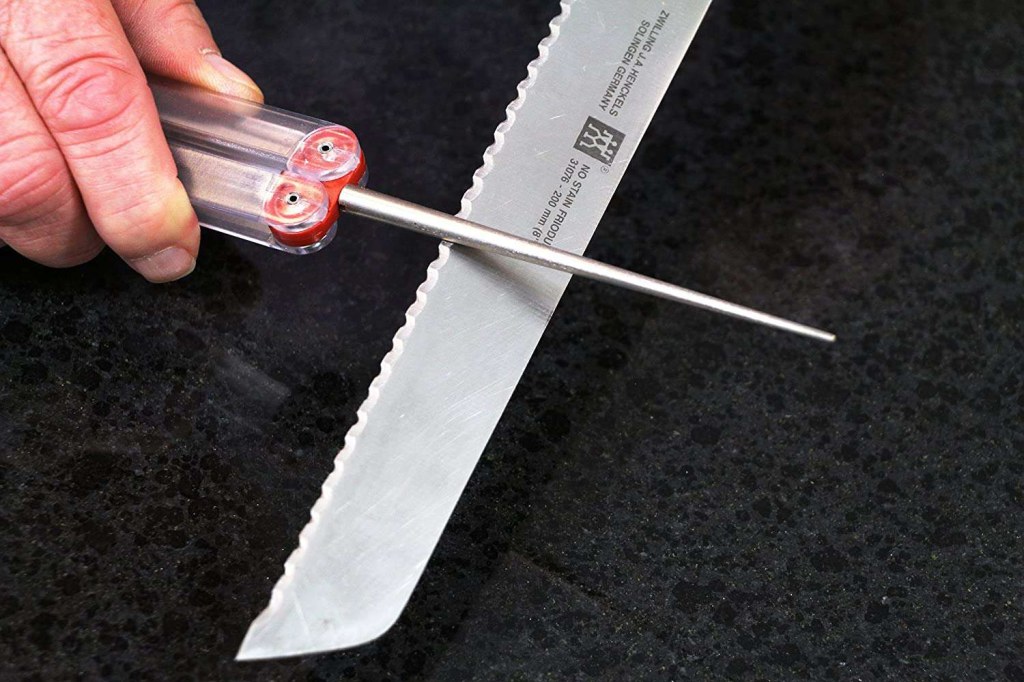 Picture of: How to Sharpen an Electric Knife